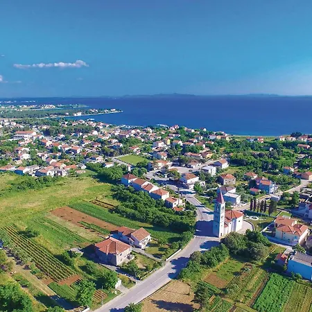 Apartment Awesome In With Wifi Privlaka (Zadar)