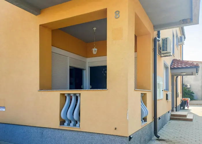 2 Bedroom Cozy In Апартаменты